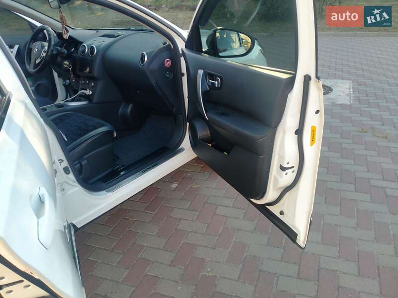 Внедорожник / Кроссовер Nissan Qashqai 2011 в Кременчуге