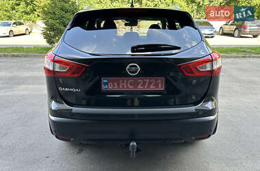 Внедорожник / Кроссовер Nissan Qashqai 2015 в 