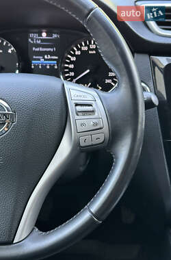 Внедорожник / Кроссовер Nissan Qashqai 2015 в 