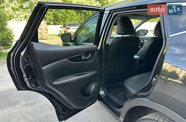 Внедорожник / Кроссовер Nissan Qashqai 2015 в 