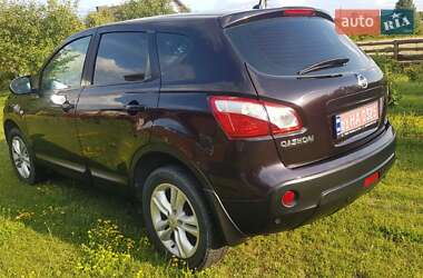 Внедорожник / Кроссовер Nissan Qashqai 2011 в 