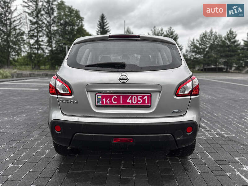 Внедорожник / Кроссовер Nissan Qashqai 2013 в Самборе