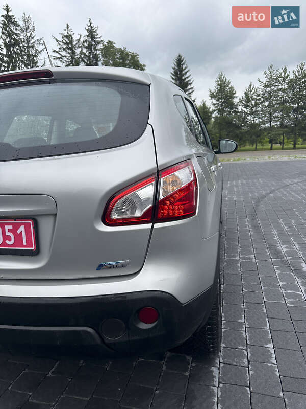 Внедорожник / Кроссовер Nissan Qashqai 2013 в Самборе