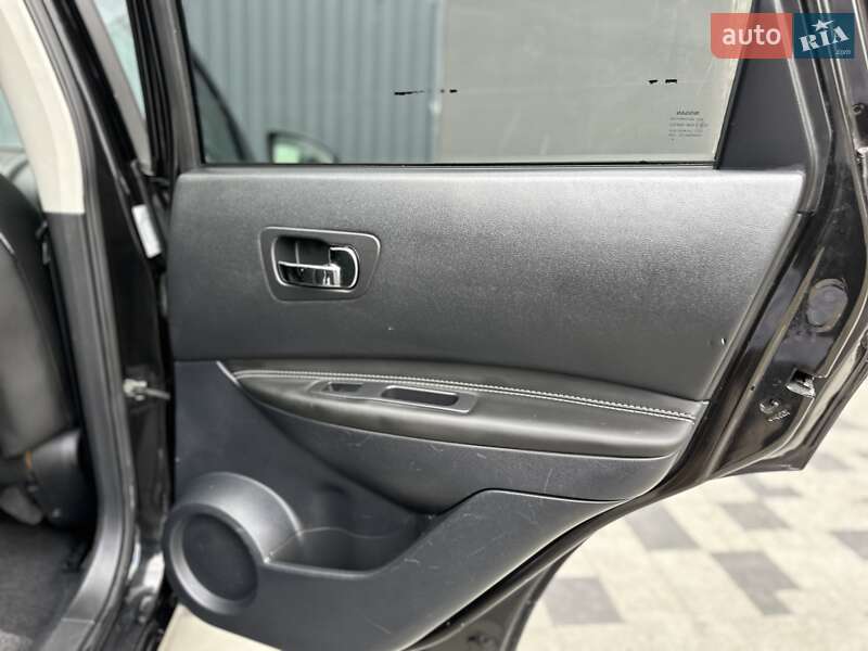 Внедорожник / Кроссовер Nissan Qashqai 2011 в Ивано-Франковске