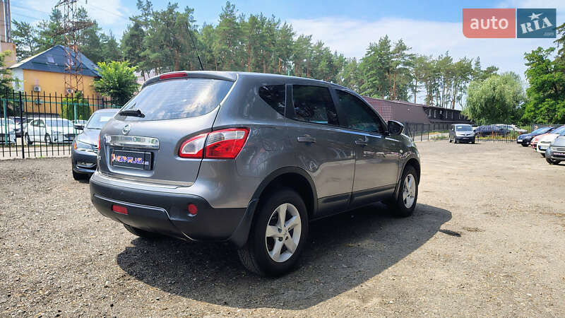 Позашляховик / Кросовер Nissan Qashqai 2013 в Києві