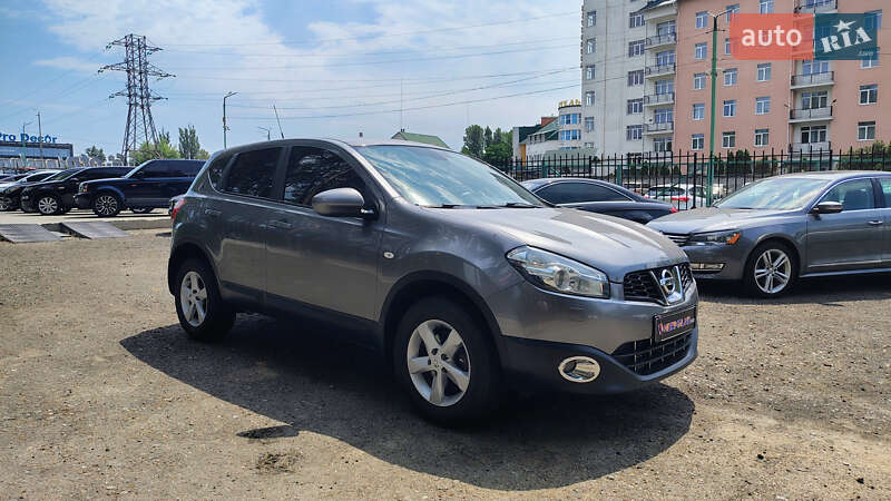 Позашляховик / Кросовер Nissan Qashqai 2013 в Києві