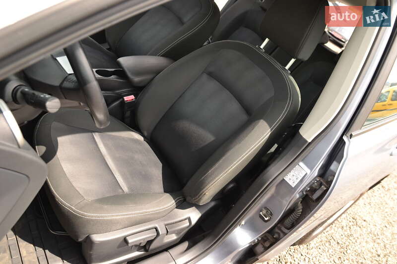 Внедорожник / Кроссовер Nissan Qashqai 2012 в Луцке