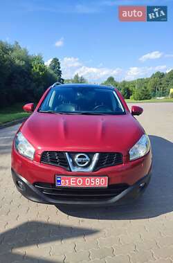 Внедорожник / Кроссовер Nissan Qashqai 2013 в 