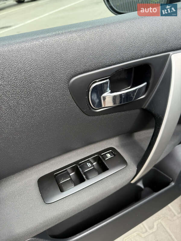 Внедорожник / Кроссовер Nissan Qashqai 2011 в Луцке