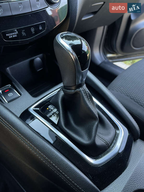 Внедорожник / Кроссовер Nissan Qashqai 2019 в Днепре