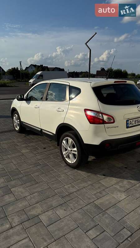 Внедорожник / Кроссовер Nissan Qashqai 2012 в Луцке