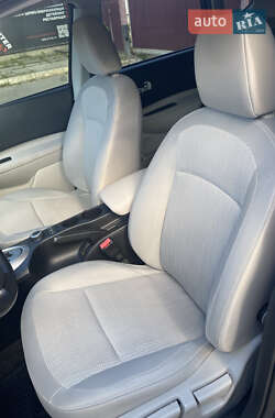 Внедорожник / Кроссовер Nissan Qashqai 2012 в 