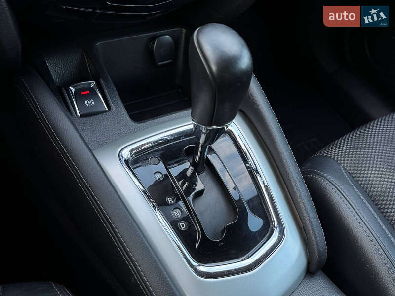 Позашляховик / Кросовер Nissan Qashqai 2016 в Дніпрі