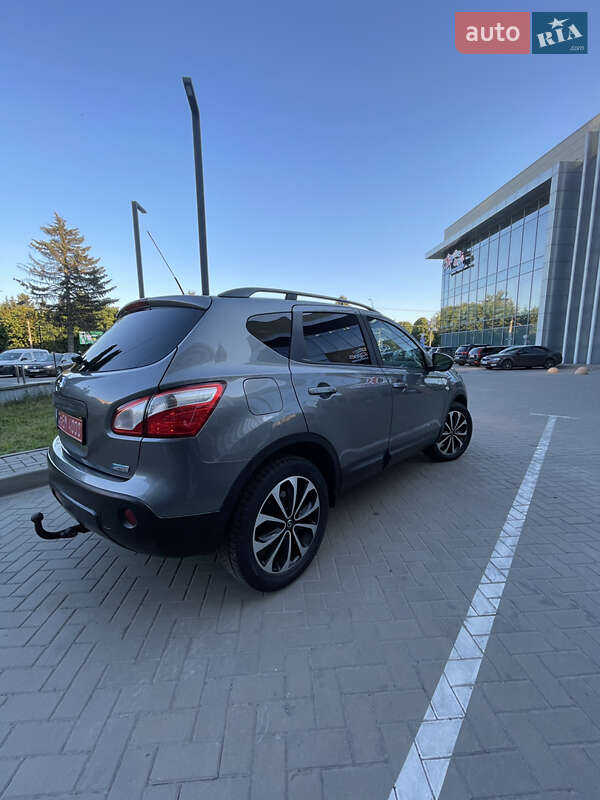 Внедорожник / Кроссовер Nissan Qashqai 2013 в Луцке