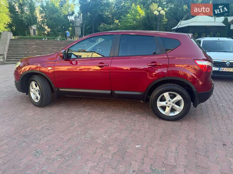 Внедорожник / Кроссовер Nissan Qashqai 2012 в Черновцах