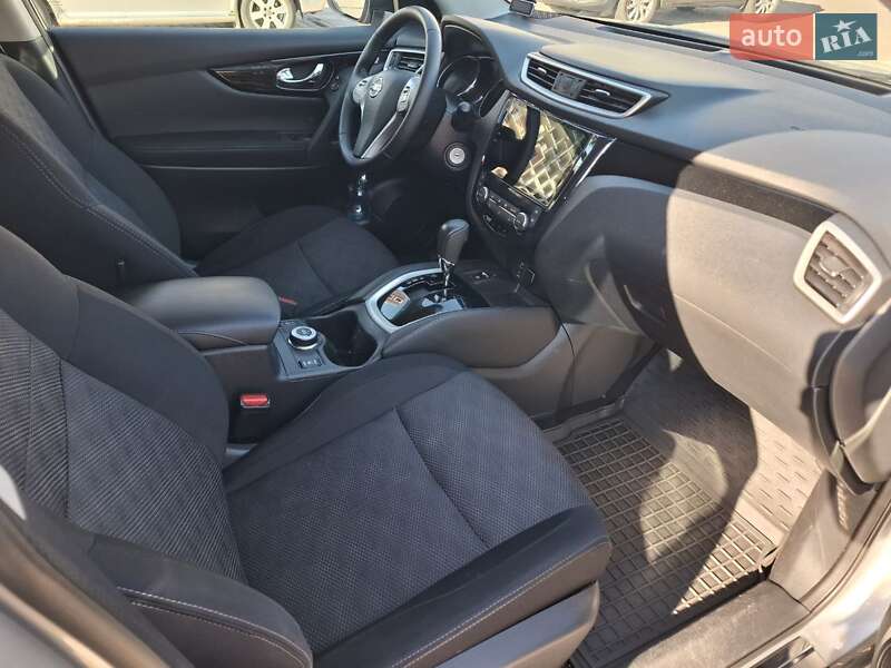 Внедорожник / Кроссовер Nissan Qashqai 2017 в Киеве