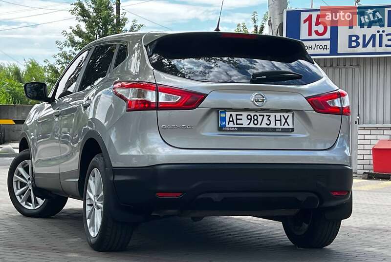Внедорожник / Кроссовер Nissan Qashqai 2016 в Днепре