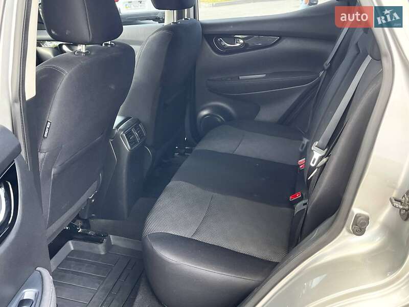 Внедорожник / Кроссовер Nissan Qashqai 2016 в Днепре