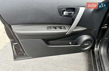 Позашляховик / Кросовер Nissan Qashqai 2010 в 