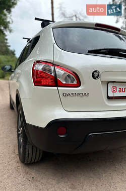 Внедорожник / Кроссовер Nissan Qashqai 2013 в 