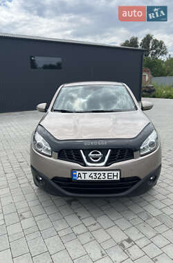 Позашляховик / Кросовер Nissan Qashqai 2011 в 