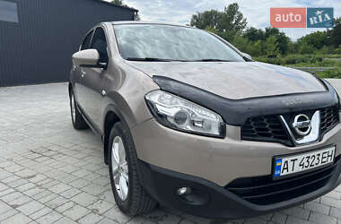 Позашляховик / Кросовер Nissan Qashqai 2011 в 
