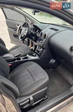 Позашляховик / Кросовер Nissan Qashqai 2011 в 