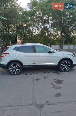 Внедорожник / Кроссовер Nissan Qashqai 2013 в 