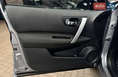 Позашляховик / Кросовер Nissan Qashqai 2011 в 