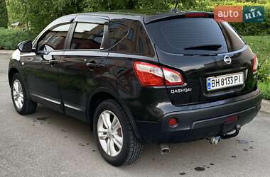 Внедорожник / Кроссовер Nissan Qashqai 2012 в 