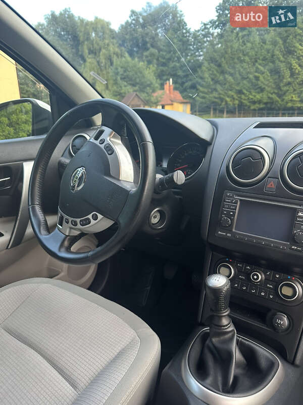 Внедорожник / Кроссовер Nissan Qashqai 2010 в Львове