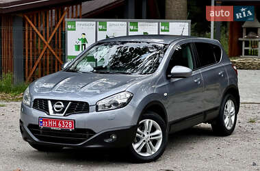 Позашляховик / Кросовер Nissan Qashqai 2010 в Вінниці