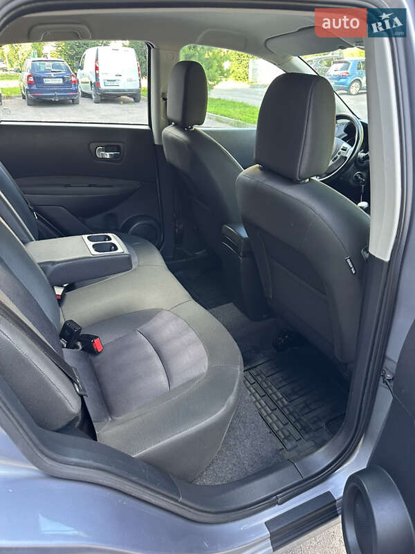 Позашляховик / Кросовер Nissan Qashqai 2012 в Рівному