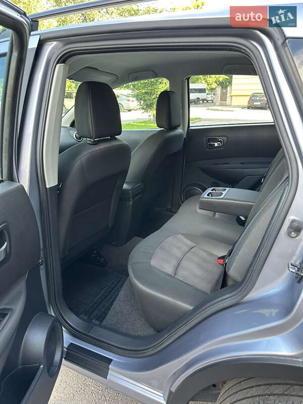 Позашляховик / Кросовер Nissan Qashqai 2012 в Рівному