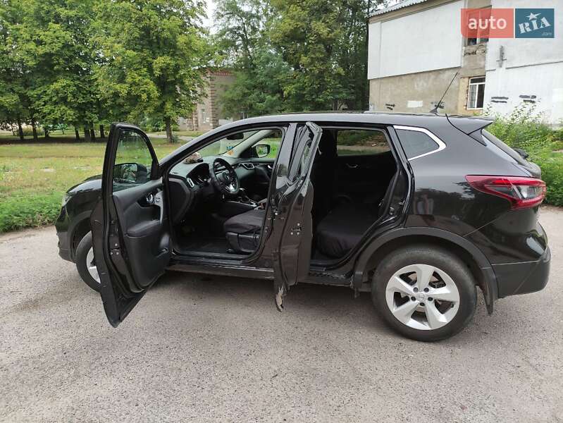 Внедорожник / Кроссовер Nissan Qashqai 2021 в Харькове