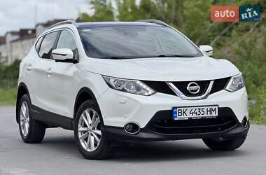 Позашляховик / Кросовер Nissan Qashqai 2017 в Рівному