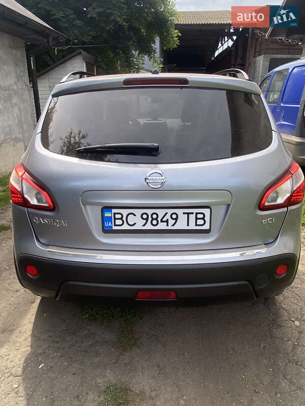 Внедорожник / Кроссовер Nissan Qashqai 2013 в Шептицькому