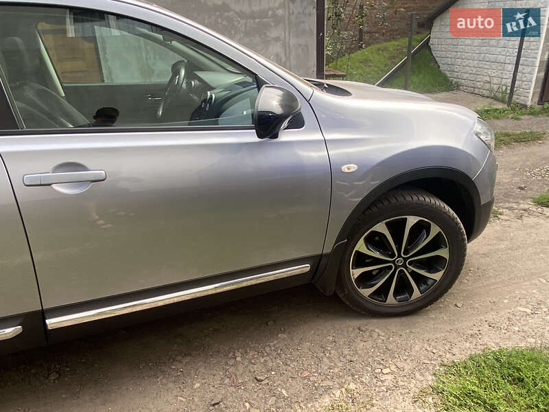 Внедорожник / Кроссовер Nissan Qashqai 2013 в Шептицькому