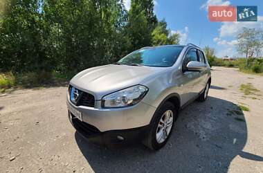 Внедорожник / Кроссовер Nissan Qashqai 2010 в Калиновке