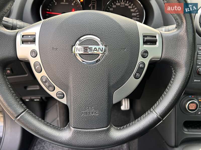 Внедорожник / Кроссовер Nissan Qashqai 2010 в Черновцах