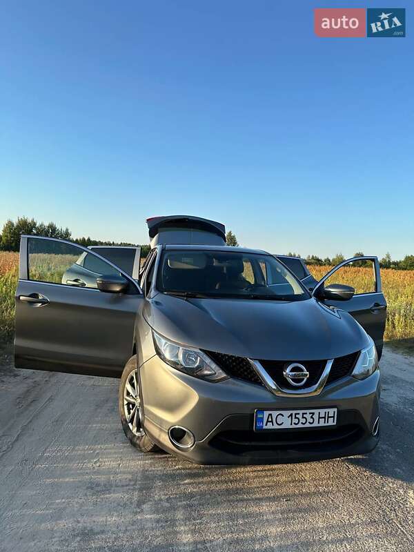 Позашляховик / Кросовер Nissan Qashqai 2016 в Камені-Каширському