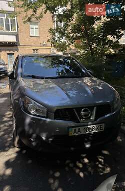 Позашляховик / Кросовер Nissan Qashqai 2010 в Києві