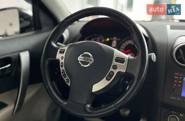 Внедорожник / Кроссовер Nissan Qashqai 2010 в 
