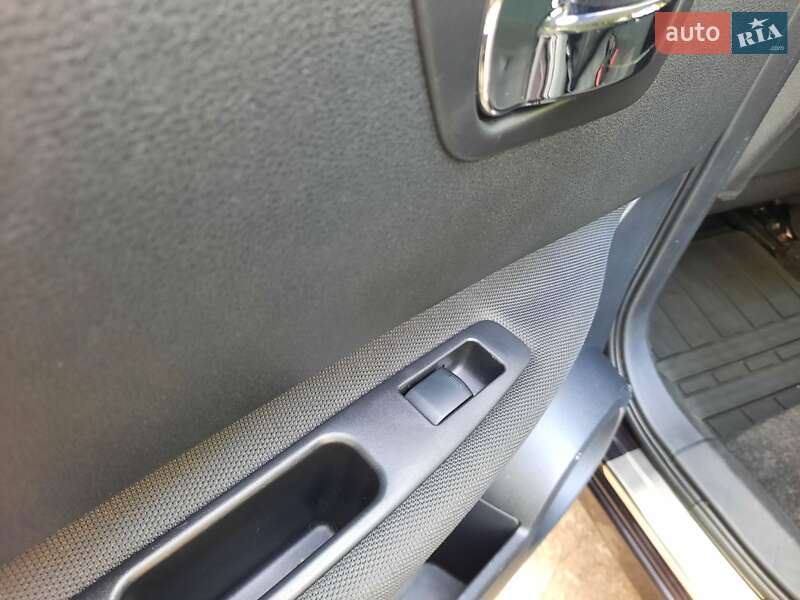 Внедорожник / Кроссовер Nissan Qashqai 2011 в Полтаве фото 66 Внедорожник / Кроссовер Nissan Qashqai 2011 в Полтаве