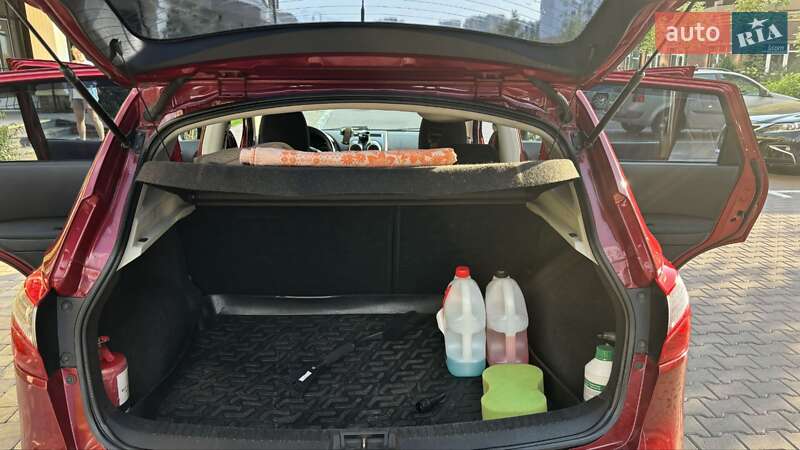 Внедорожник / Кроссовер Nissan Qashqai 2012 в Киеве
