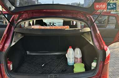 Внедорожник / Кроссовер Nissan Qashqai 2012 в 
