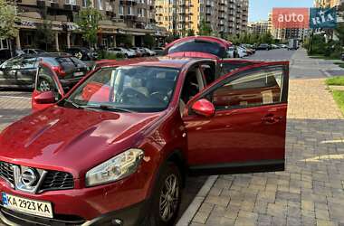 Внедорожник / Кроссовер Nissan Qashqai 2012 в 