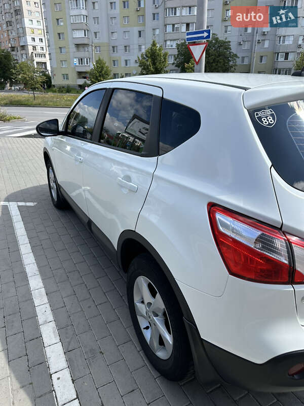 Внедорожник / Кроссовер Nissan Qashqai 2013 в Виннице