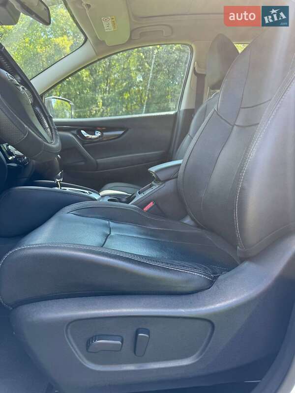 Позашляховик / Кросовер Nissan Qashqai 2015 в Хмельницькому