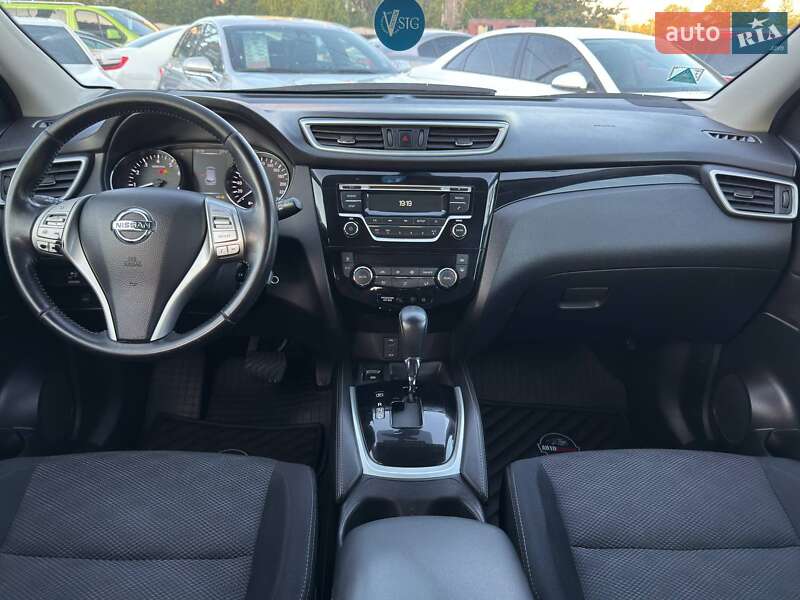 Внедорожник / Кроссовер Nissan Qashqai 2017 в Харькове